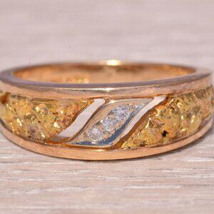 Men’s Natural Diamond Ring in Yellow Gold